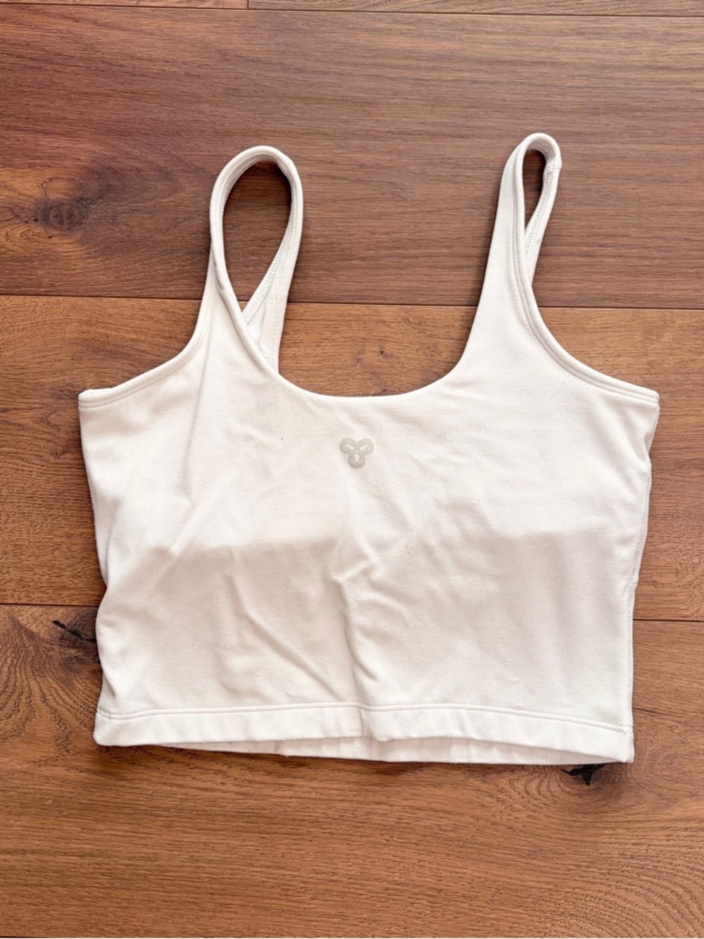 Aritzia TnAction Sports Tank - Picture 2 of 3